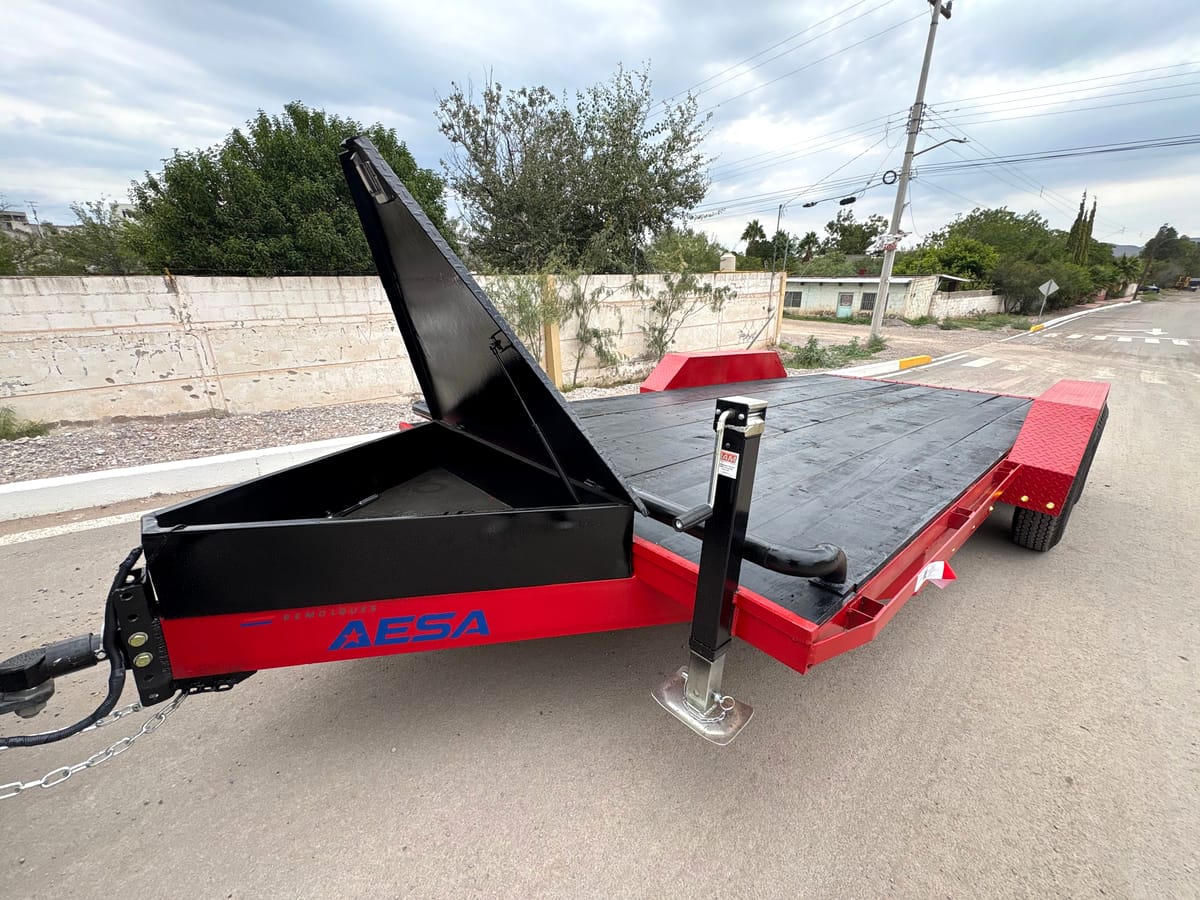 Remolque car hauler rojo tándem con caja de herramientas