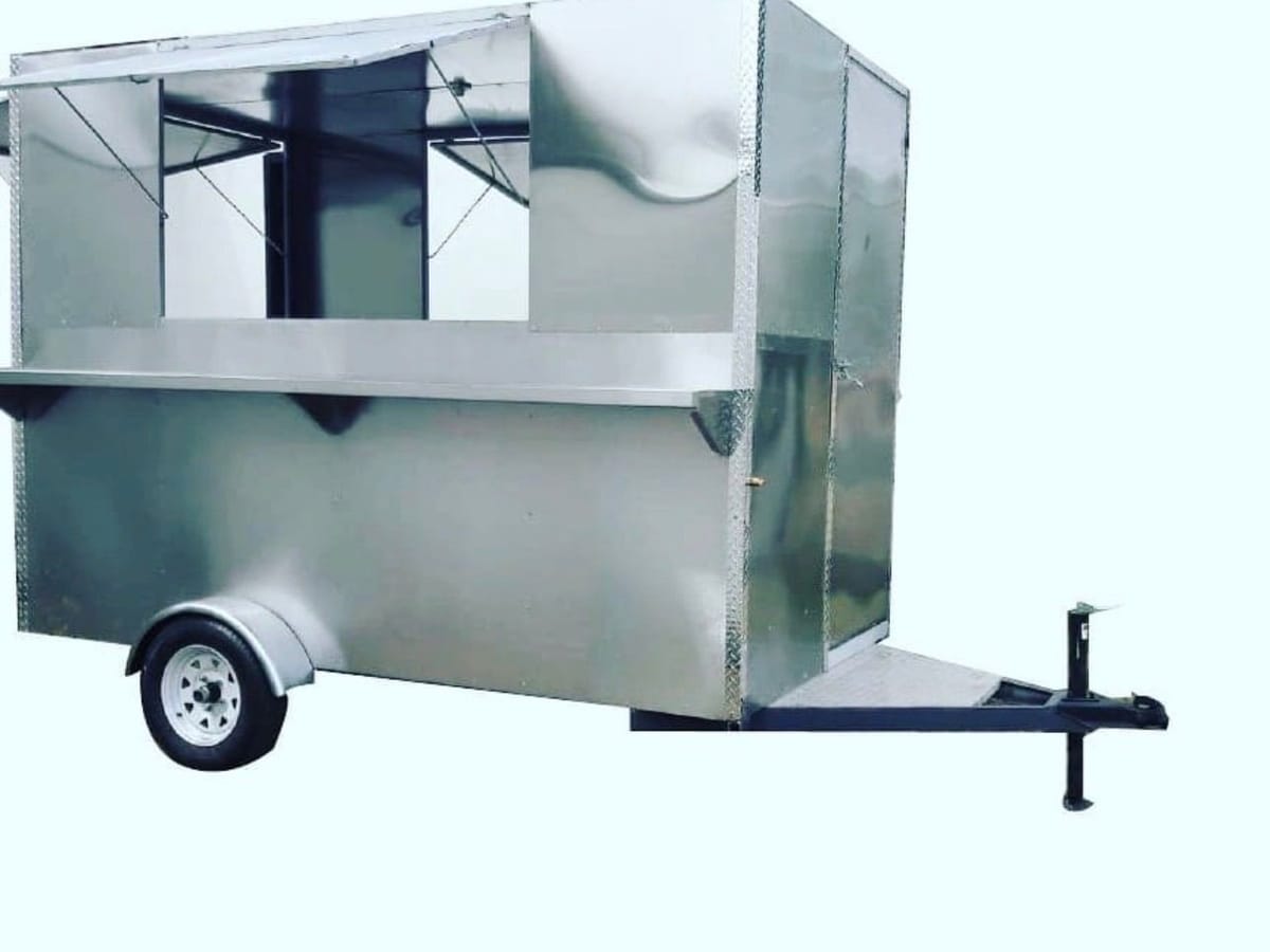 Food trailer compacto de un eje en lámina de acero
